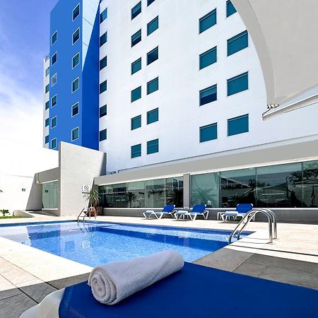 Holiday Inn Express Merida By Ihg מראה חיצוני תמונה