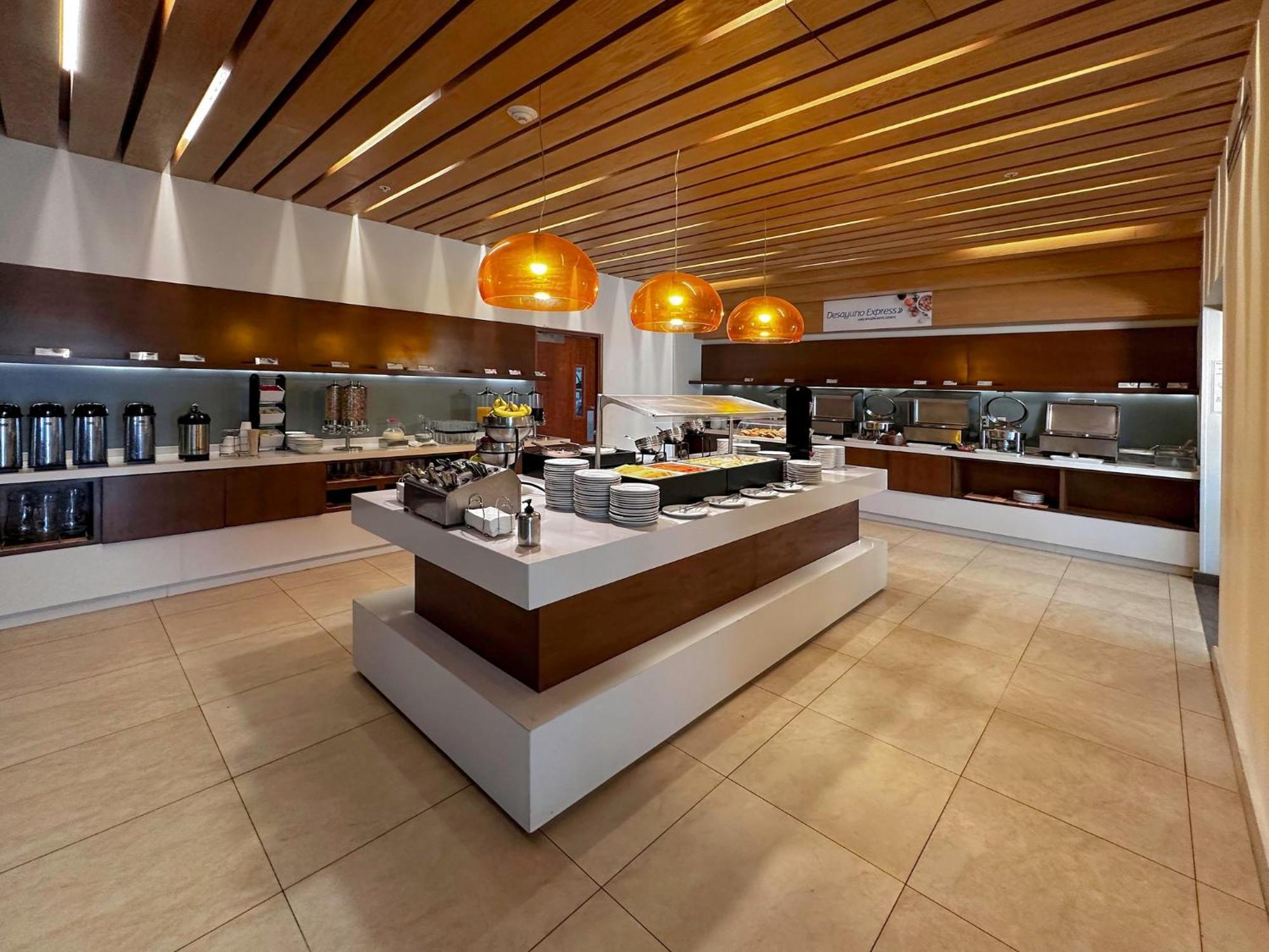 Holiday Inn Express Merida By Ihg מראה חיצוני תמונה