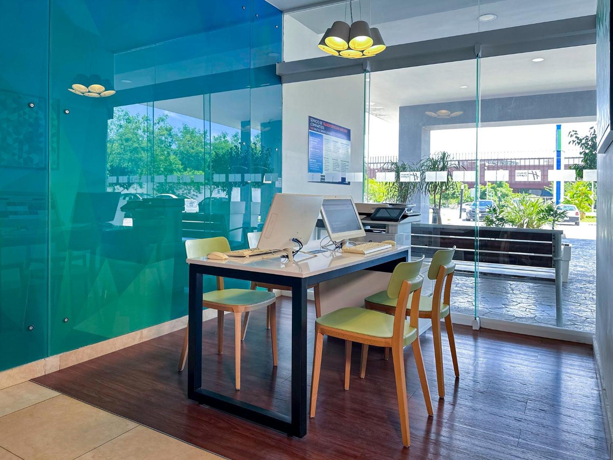 Holiday Inn Express Merida By Ihg מראה חיצוני תמונה