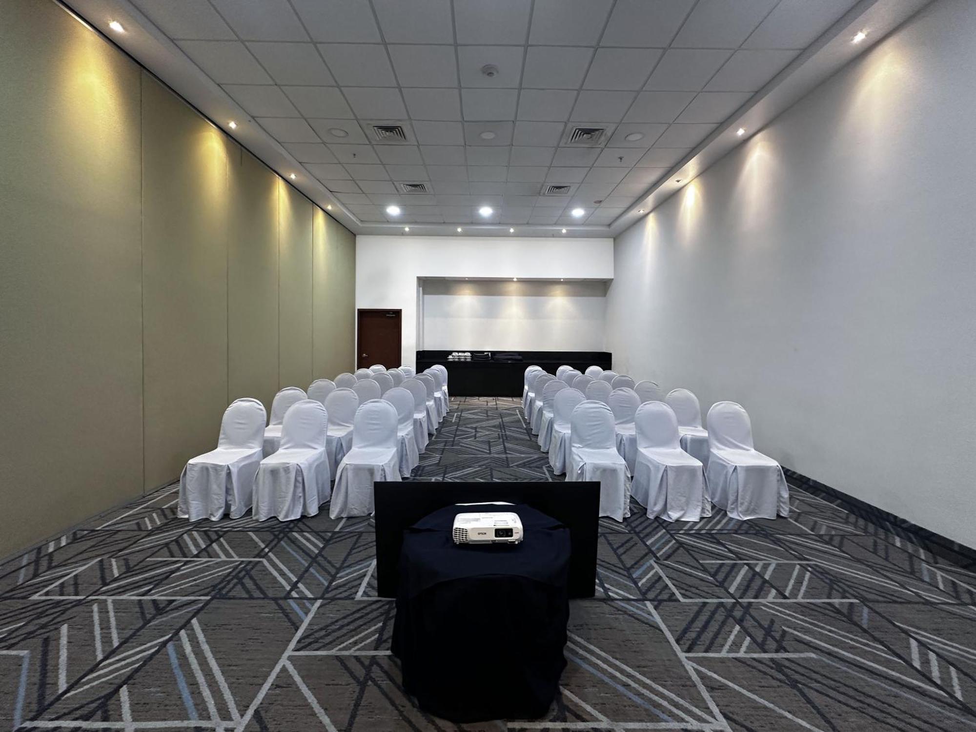 Holiday Inn Express Merida By Ihg מראה חיצוני תמונה