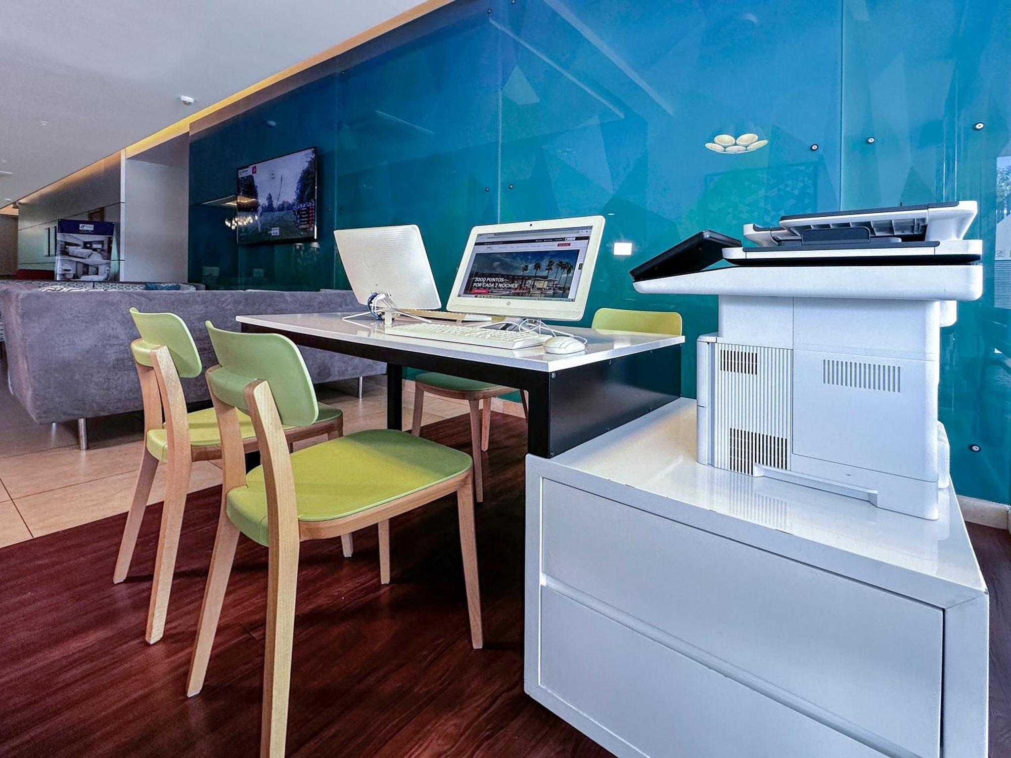 Holiday Inn Express Merida By Ihg מראה חיצוני תמונה