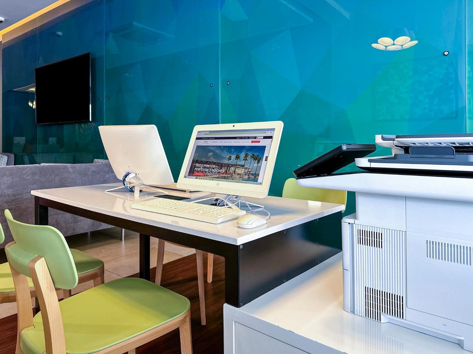 Holiday Inn Express Merida By Ihg מראה חיצוני תמונה