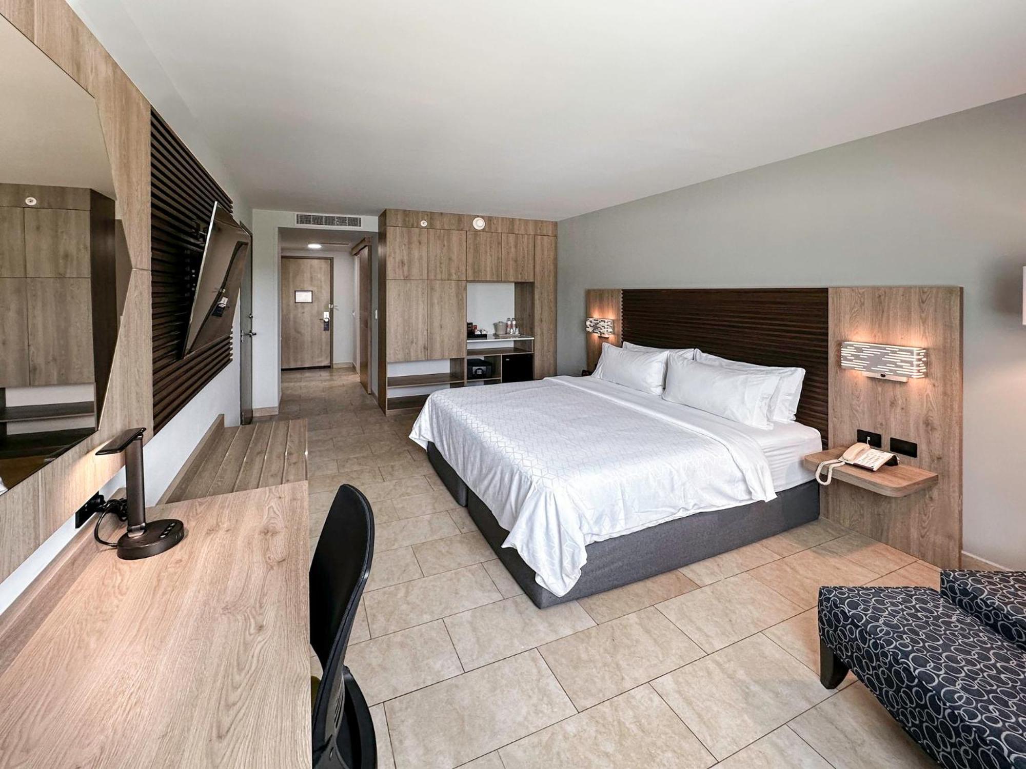 Holiday Inn Express Merida By Ihg מראה חיצוני תמונה