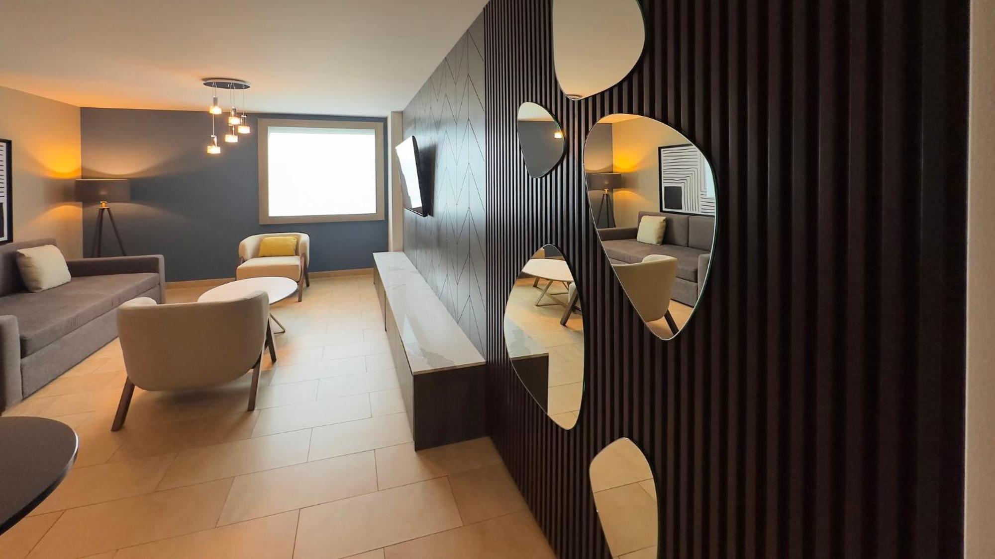 Holiday Inn Express Merida By Ihg מראה חיצוני תמונה